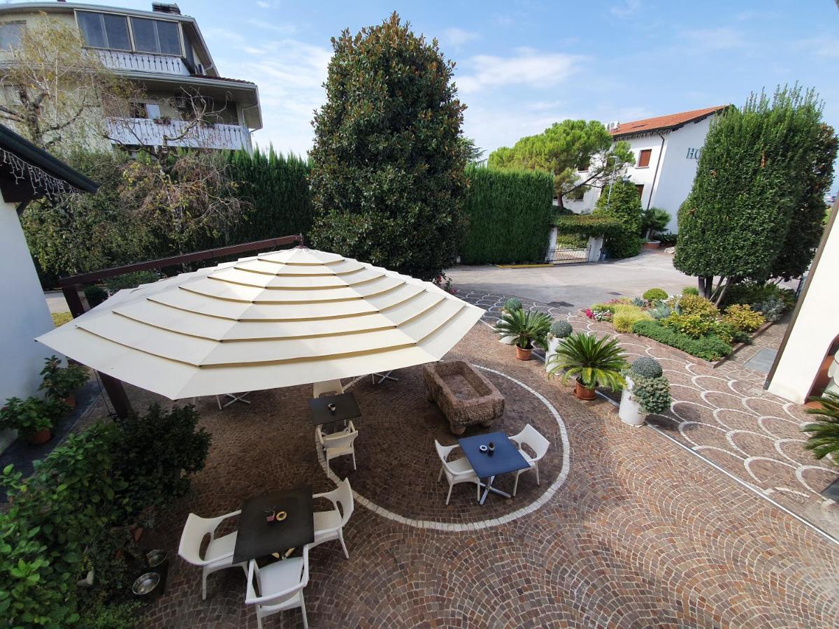 Hotel Prata Verde Prata Di Pordenone ภายนอก รูปภาพ