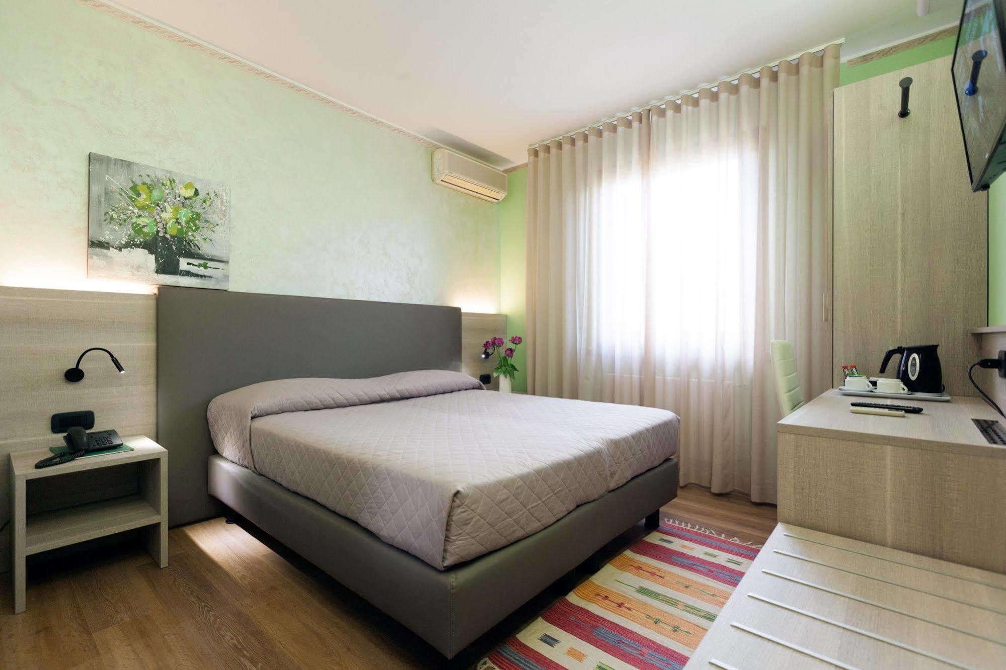 Hotel Prata Verde Prata Di Pordenone ภายนอก รูปภาพ